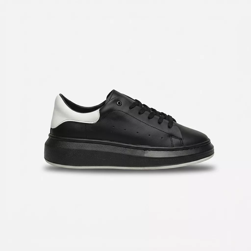 mcqueen men کتونی الکساندر مک کویین مردانه مشکی